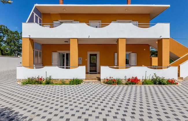 Peaceful Murvica Villa Pool, Garden, and Modern Comfort - Photo 30