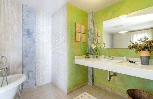 Villa Leandro, First Line Villa with amazing sea views and private access to the sea! - Photo 30