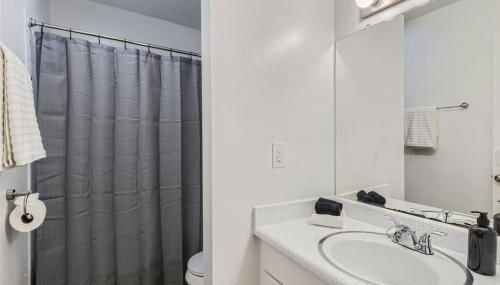 2B Getaway - Sleeps 6 - Pool, Pkg - Walk Dtwn - Foto 4