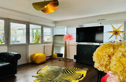 Loft atypique 130 m2 Clim patio couvert et terrasse pkg gratuit tram à 5mn à pied un accès direct au centre-ville - Foto 9