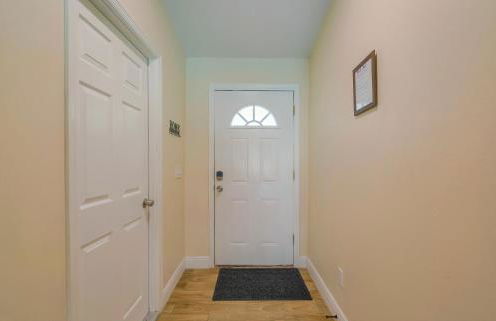 New Resort Style Oasis ~ LED Pool & Game Room - Foto 3