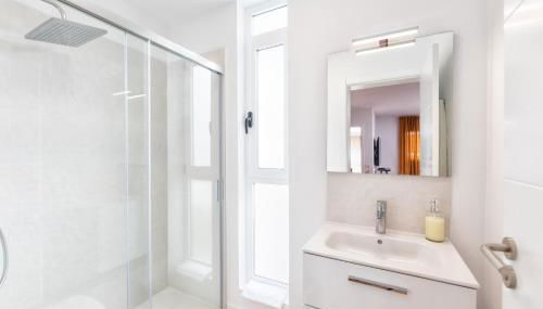 Tendal Hosting - Dúplex Tendal - Amplio y reformado adosado - Foto 3