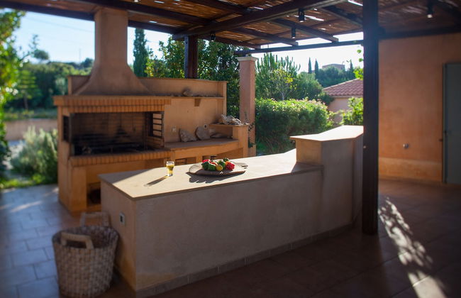 Absolute Villa by Stylish Stays - Photo 67