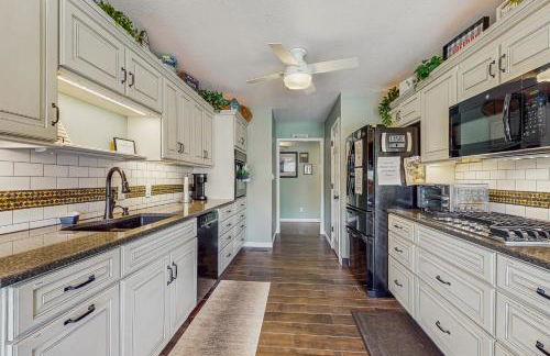 Outdoor Spa and Dock! Scenic Norris Lake Retreat - Foto 8