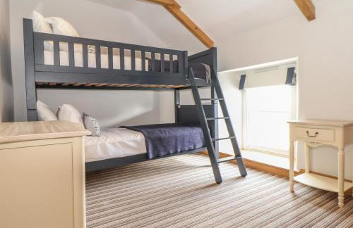 Swallows Nest - Photo 24