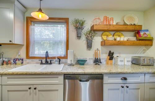 On-Site Lake Access Group Getaway in Afton - Foto 29