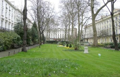 Stylish One Bed Flat in Paddington Pool and gym next door Free secure underground parking nearby - Foto 15