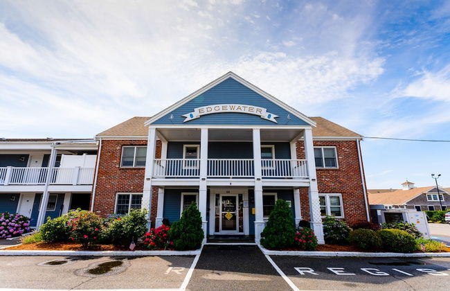 Edgewater Beach Resort, a VRI resort - Photo 35