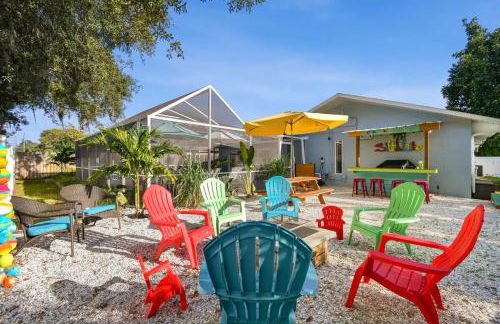 Luxury heated-pool home blocks from the beach - Foto 33