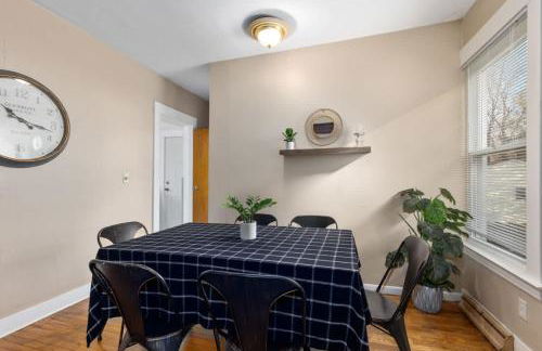 Charming 4BR Westside Home in Beer City USA - Foto 12