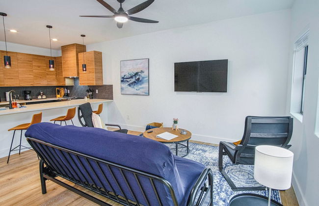 Amazing 3BR 2BA Only 5 Mins From Downtown - Foto 19