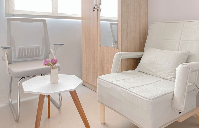 Cozy Studio Living Transpark Juanda Bekasi Timur Apartment - Photo 1