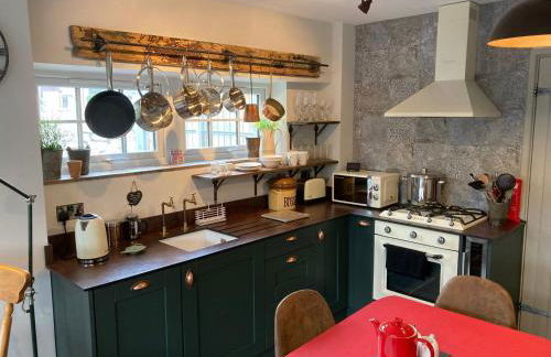 Great country-style house with a courtyard - Photo 5