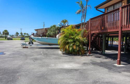 River Wilderness Waterfront Cabins - Photo 23