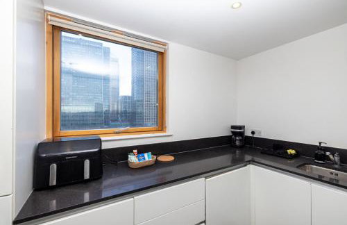 Cosy, modern high rise with views! 2 bedroom - Foto 28
