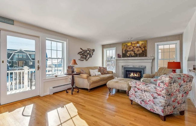 Not So Moody Stay for 10! - Foto 25