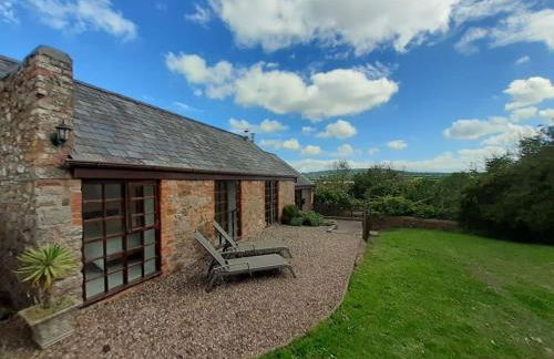 Light & Airy Vaulted Barn Conversion with a View - Photo 1