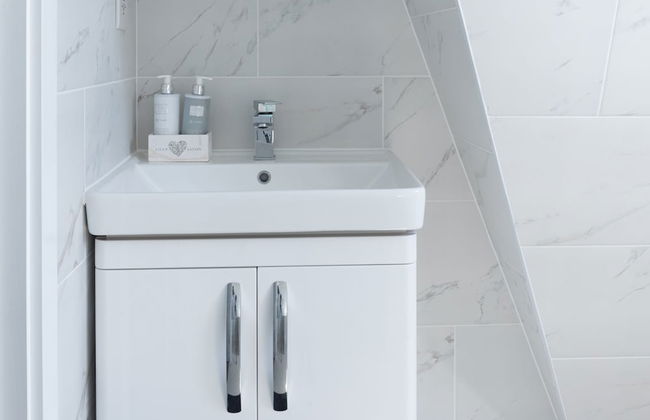 Brand new 2 bed flat with Amazing Views - Foto 17