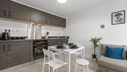 Modern 2-Bed House 10-min to Leeds City Centre - Foto 2