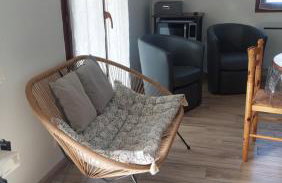 Le Pré Fleuri à Guillestre - Appartements neufs classés Meublés de Tourisme 3 étoiles- Climatisés- Parking privatif - Foto 15