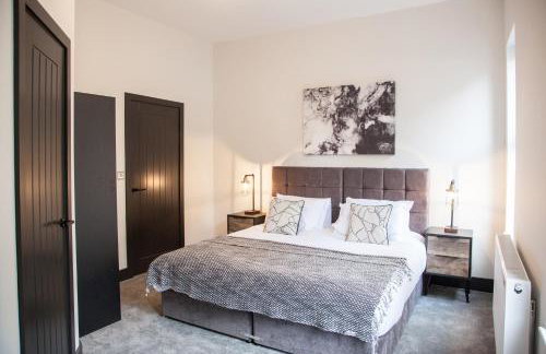 New! Stylish & Modern Home With Free Parking! Book Now! - Foto 16
