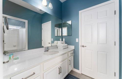 Modern 5BD, 4BA pool home in a golf resort community of Providence - Foto 28