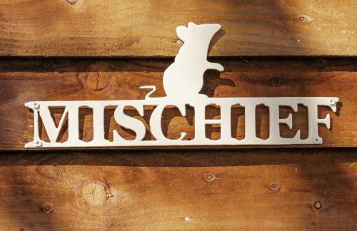 Mischief - Foto 21