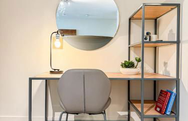 Sleek 1BR Loft in Luxury High-Rise - 103 - GL - Foto 12