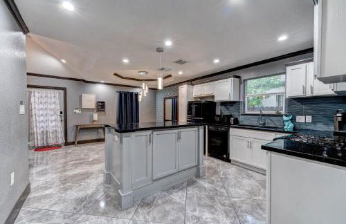 Private Hot tub3BD2BA 2 miles to SA river walk - Foto 37