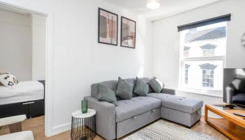 Central Stroud 3-Bedroom Flat with Fast WiFi and On-Site Parking - Foto 3