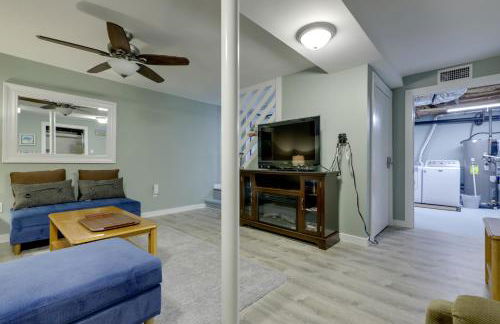 Coastal Getaway with Porch, 2 Mi to Niantic Beach! - Foto 19