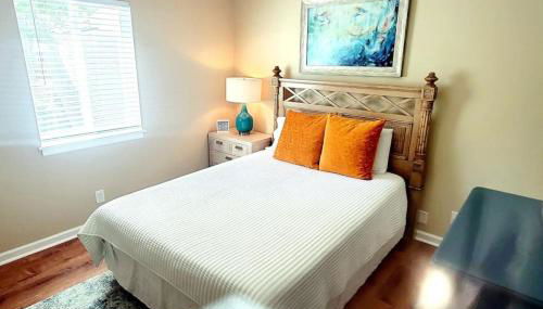 Q16 Comfortable 2 BR, 2 BA second level in Ocean Walk - Foto 2