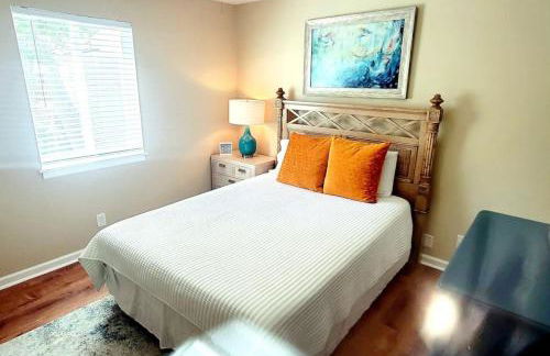 Q16 Comfortable 2 BR, 2 BA second level in Ocean Walk - Foto 2