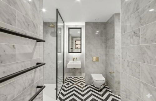 Large Studio Balcony Spa Gym Pool Sauna Roof Bar - Foto 4