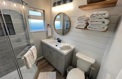 Crescent Bar Waterfront Home- Private Beach, Water Views, Hiking, Golf, Live Concerts - Foto 4