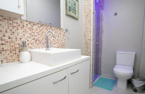 Apartamento Praia do Tombo Guarujá 120m do mar - Foto 32