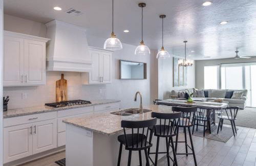 Poolside Plunge - Foto 9