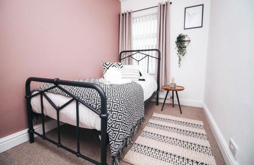 Commercial House, By Solace Stays - Foto 4