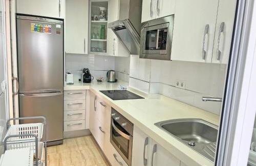 Playa y montaña 1ª linea Piscina Parking AC - Foto 14