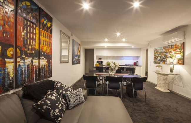 22 Hallenstein Apartments by Staysouth - Photo 31