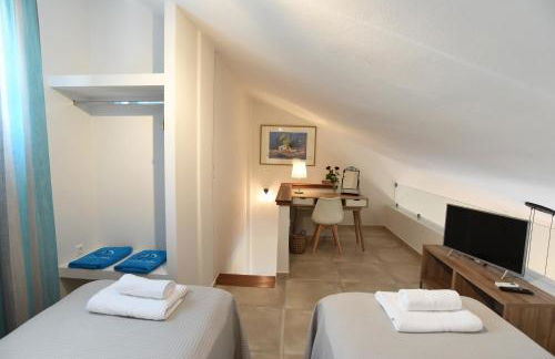 Melia Luxury Suite with pool - Photo 21