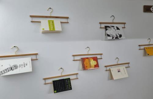 Casa da Livraria - Boutique da Cultura - Foto 14