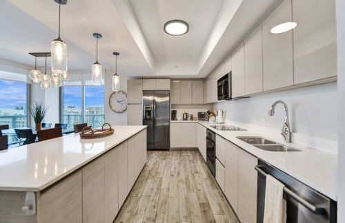 Luxury Waterfront Suite with Great Views - Foto 12