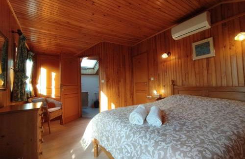 Chalet cosy au vert pour 6 avec piscine et Wi-Fi, proche Souillac - FR-1-828-3 - Foto 4