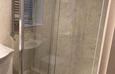 Modern 2 Bedroom Ground Floor Apartment with Parking Ripon City Centre - Foto 11