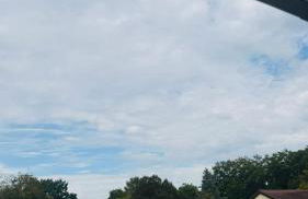 Charming Attic Retreat with Sloped Roof - Foto 23