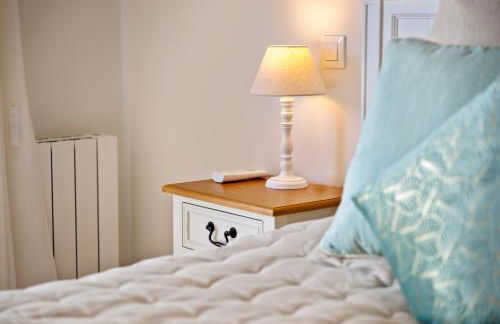 Villa La Genestière - Familienoase und Golfertraum mit Infinity-Pool und 180-Grad-Panoramablick bis zum Meer - Foto 7