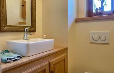 Charming 19th Century Farmhouse with Pool - Foto 21