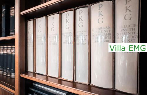 Luxury Villa EMG Steinfurt - Historische Villa mit Sauna, SPA, Garten & großem Essbereich für bis zu 22 Personen - Foto 17