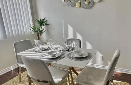 Resort-Style - Spacious 2BR - 3 Beds - Near UCLA - Pool & Parking - Foto 11